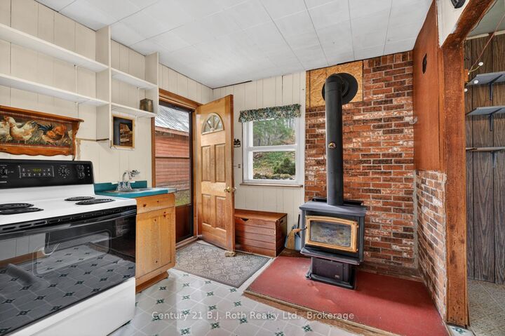 Property Photo:  3640 Muskoka Rd 117 Road E  ON P0B 1A0 