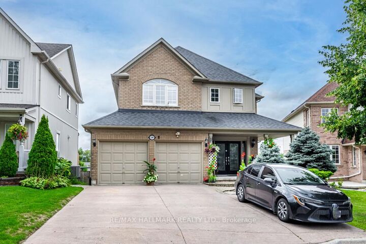 Property Photo: 1109 Keswick Court ON L1K 2V2