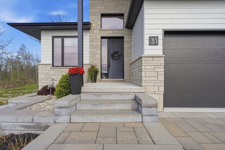 Property Photo: 31 Creek Side Place ON N0M 1T0