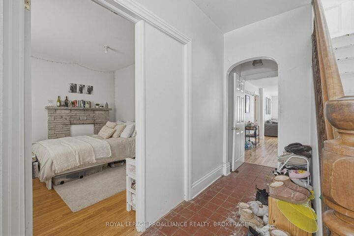 Property Photo: 279 Frontenac Street ON K7L 3S9