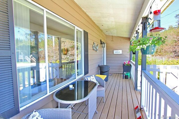 Property Photo: 2130 Teal Blvd BC V0T 1M0
