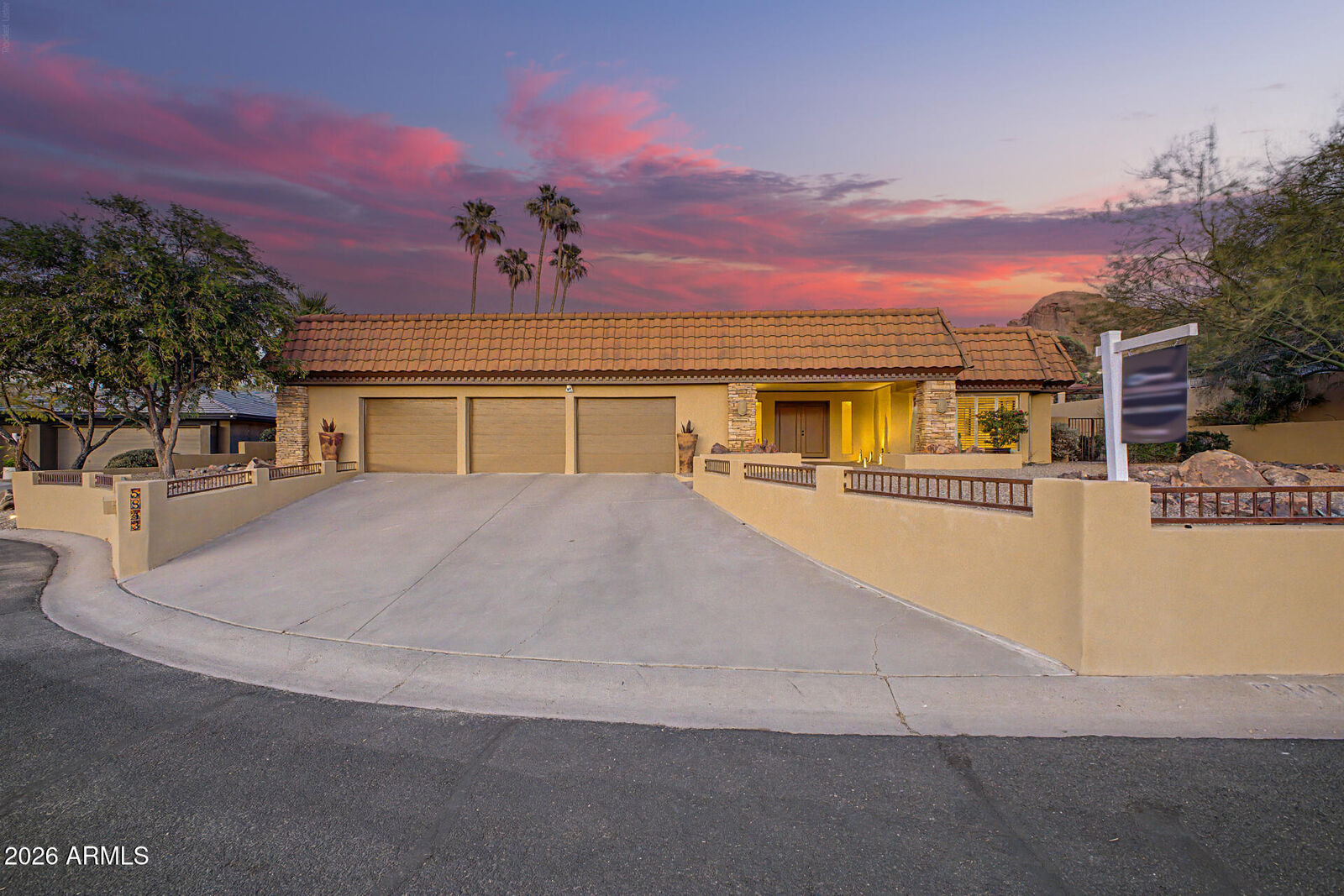 Property Photo:  5843 N 46th Street  AZ 85018 