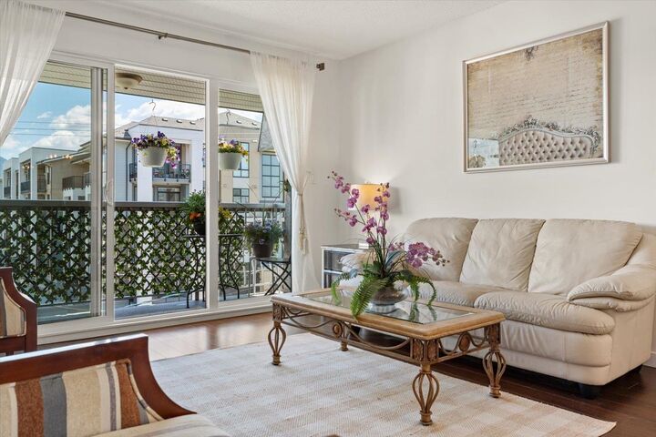 Property Photo:  46374 Margaret Avenue 302  BC V2P 2H1 
