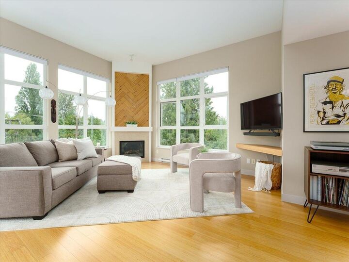 Property Photo:  3732 Mt Seymour Parkway 402  BC V7G 1C3 