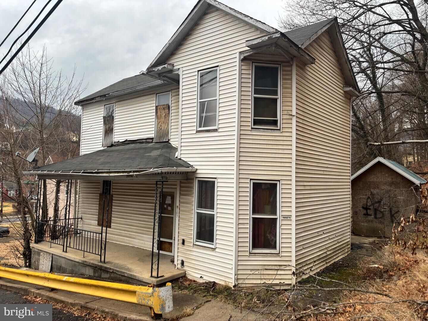 Property Photo: 107 Oakview Drive MD 21562