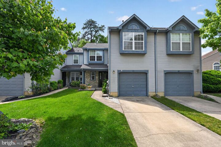 Property Photo:  63 Kettlebrook Drive  NJ 08054 
