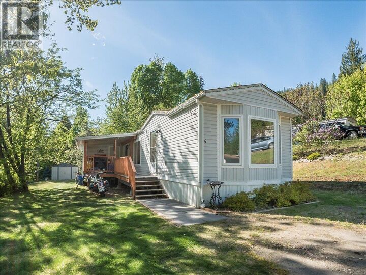 Property Photo:  4029 Broadwater Road 15  BC V1N 4V6 