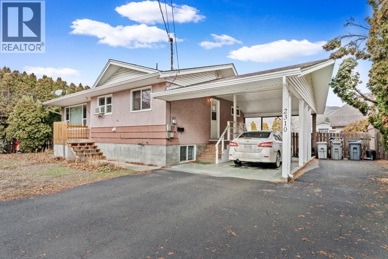 Property Photo:  2310 Greenfield Avenue  BC V2B 4P4 