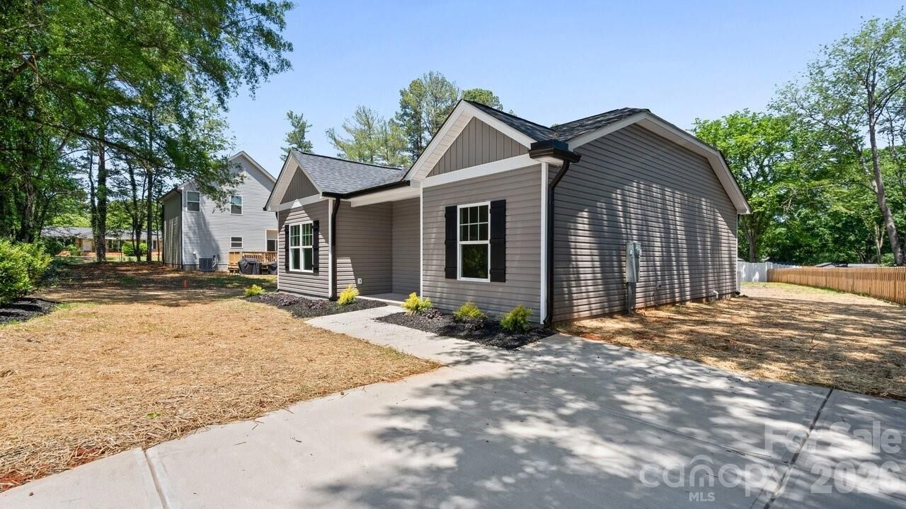 Property Photo:  2160 Fieldcrest Avenue  NC 28054 