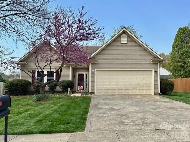 Property Photo:  140 Gabriel Drive  NC 28115 