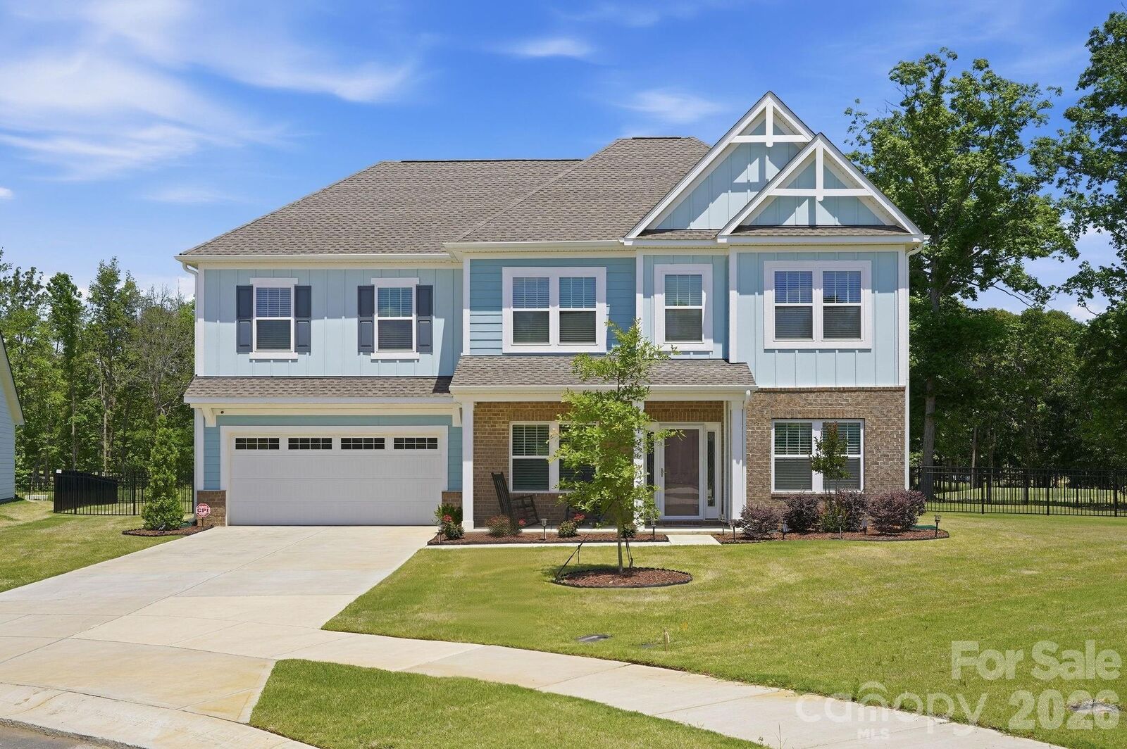Property Photo:  911 Cypress Point Lane  NC 28112 