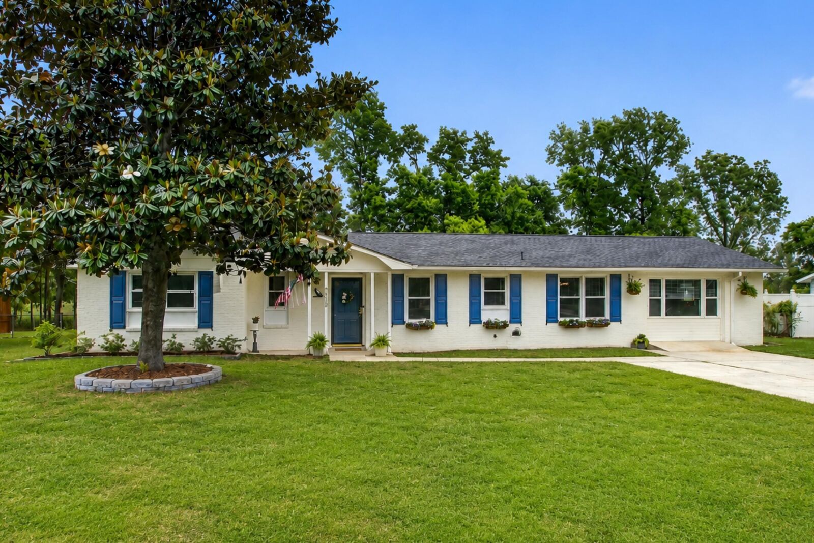Property Photo: 4939 Popperdam Creek Drive SC 29418