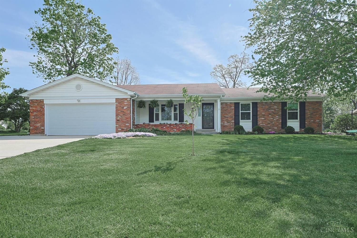 Property Photo:  2030 Winding Creek Lane  OH 45040 