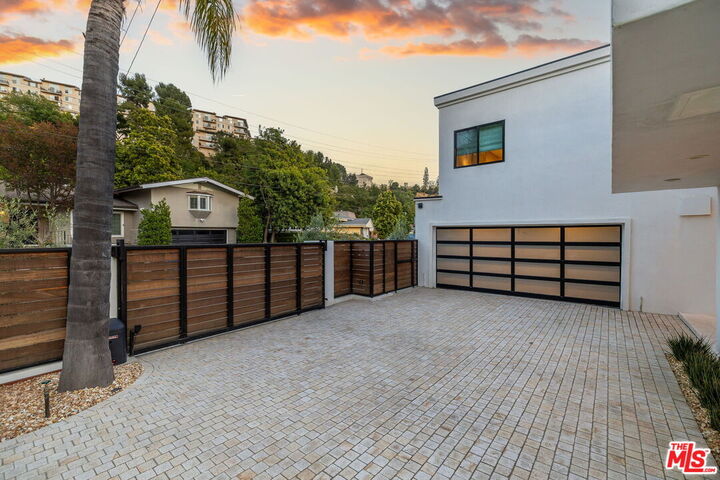Property Photo:  2373 Nalin Dr  CA 90077 