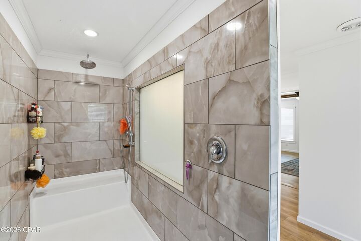 Property Photo: 4093 NW County Road 274 FL 32421