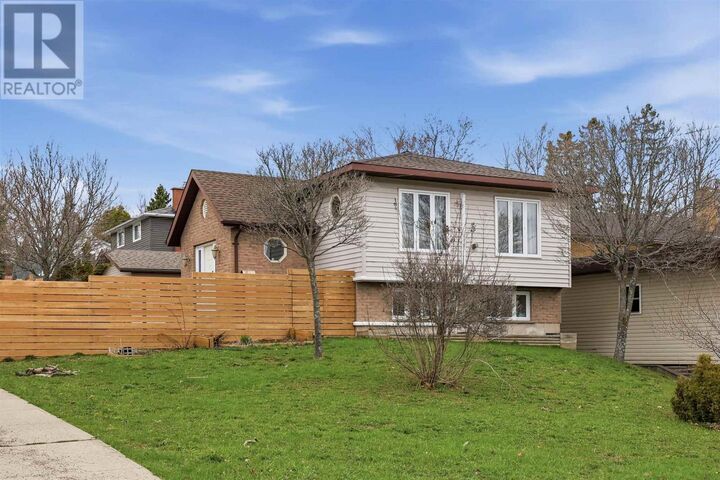 Property Photo:  6 Moluch St  ON P6B 3G8 
