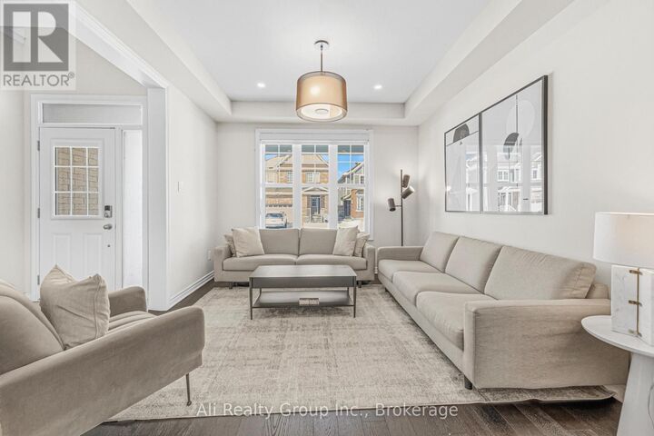 Property Photo:  38 Mudminnow Crescent  ON K4A 5H8 