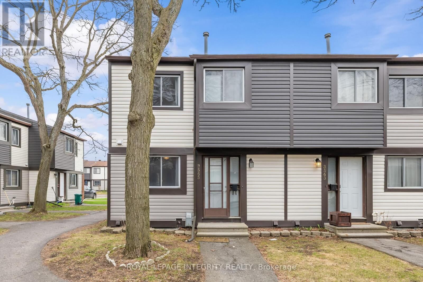 Property Photo:  3565 Aladdin Lane  ON K1T 1E2 