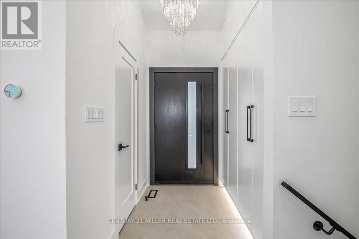 Property Photo:  4505 Spruce Avenue  ON L7L 1M5 