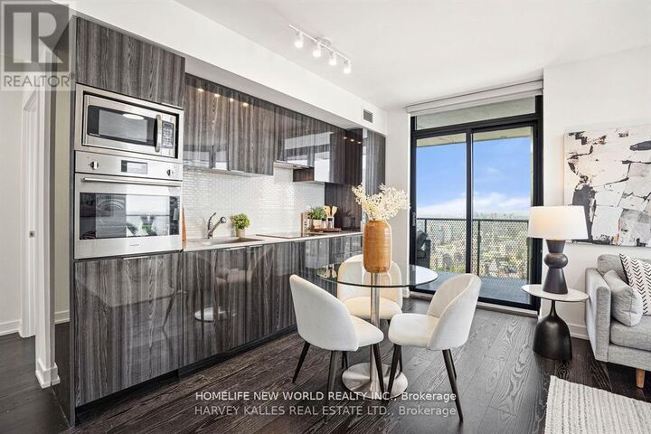 Property Photo:  11 Wellesley Street West 4108  ON M4Y 0G4 