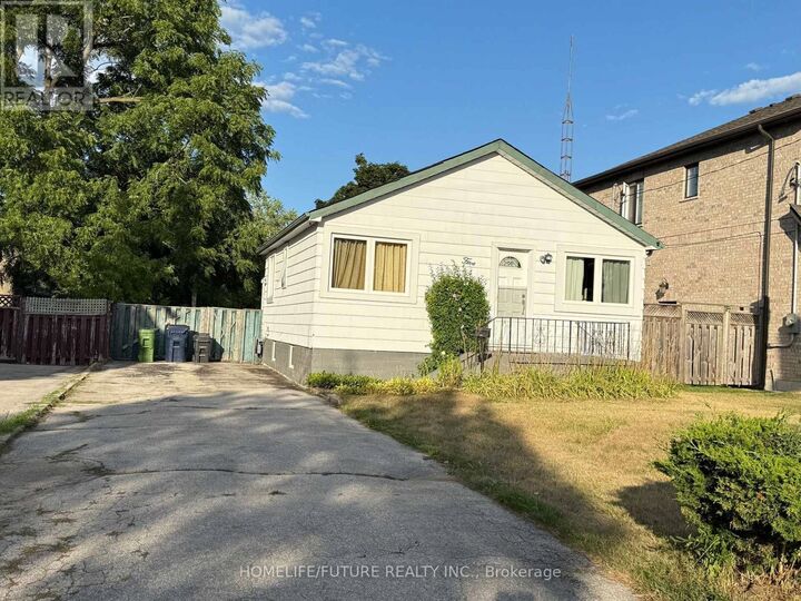 Property Photo:  5 Weir Crescent  ON M1E 3A8 