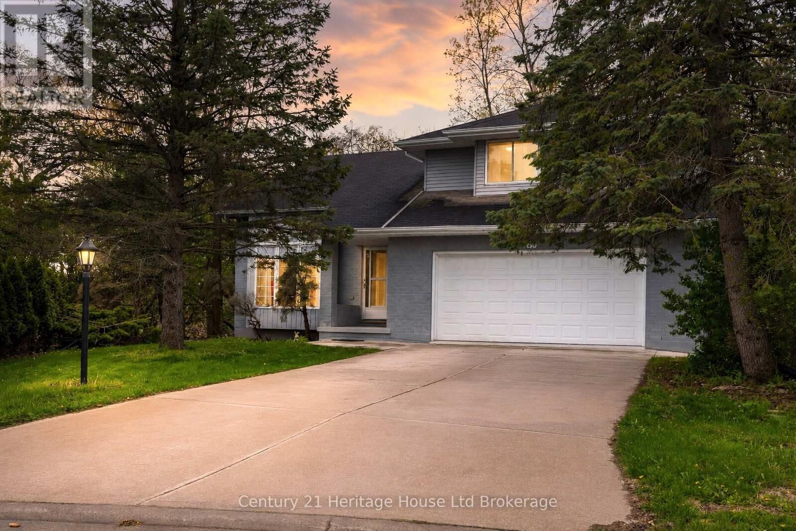 Property Photo:  86 Lysanda Court  ON N5Z 4L4 