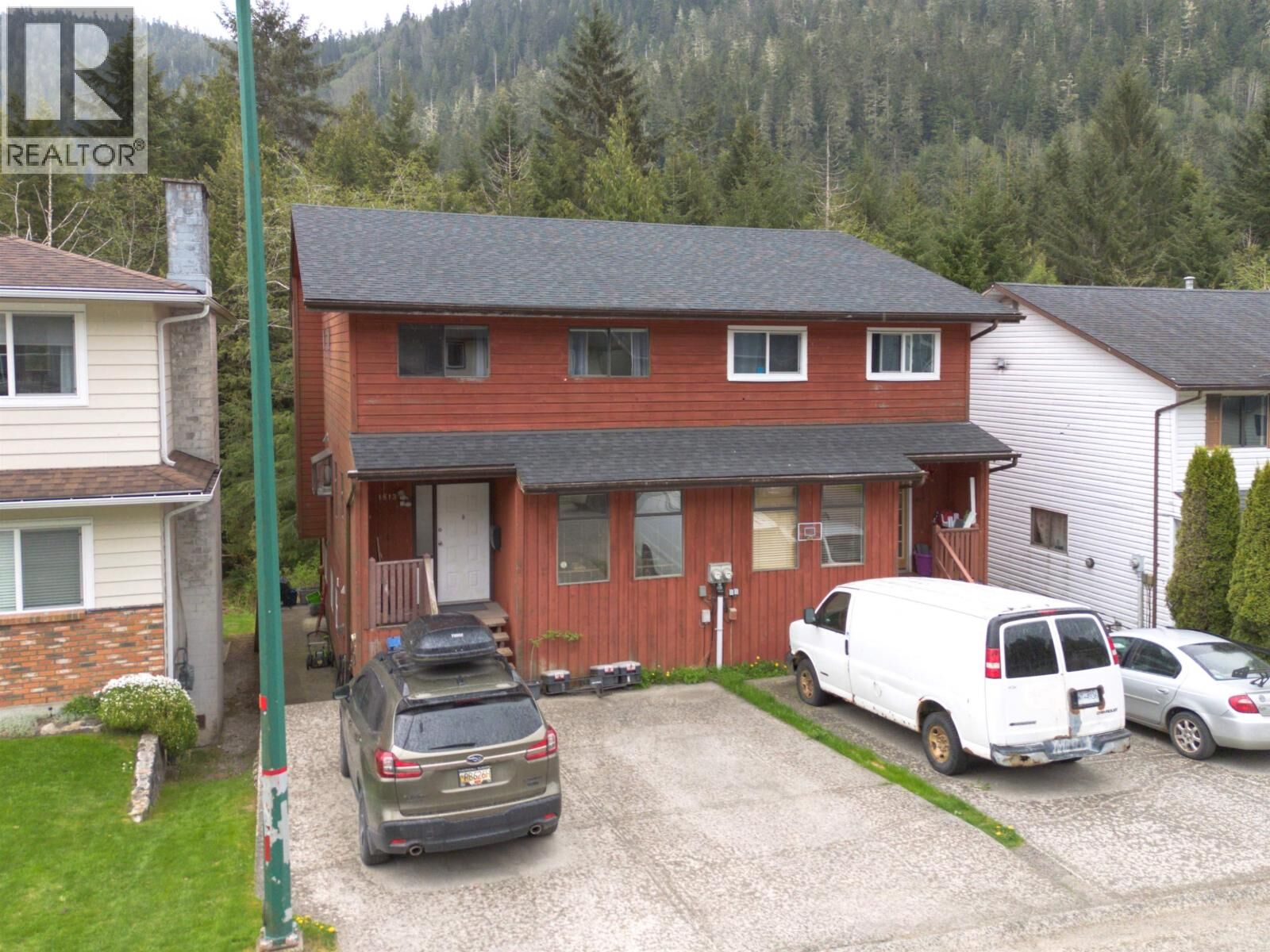 Property Photo:  1813 Sloan Avenue  BC V8J 4B8 