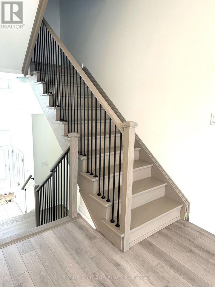 Property Photo:  82 Millman Lane  ON L4E 3R9 