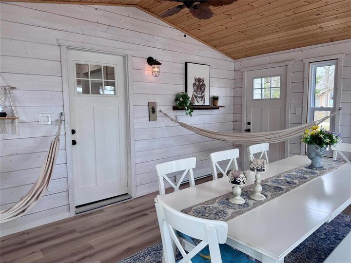 Property Photo:  314 Poplar Avenue  MB R0C 3G0 