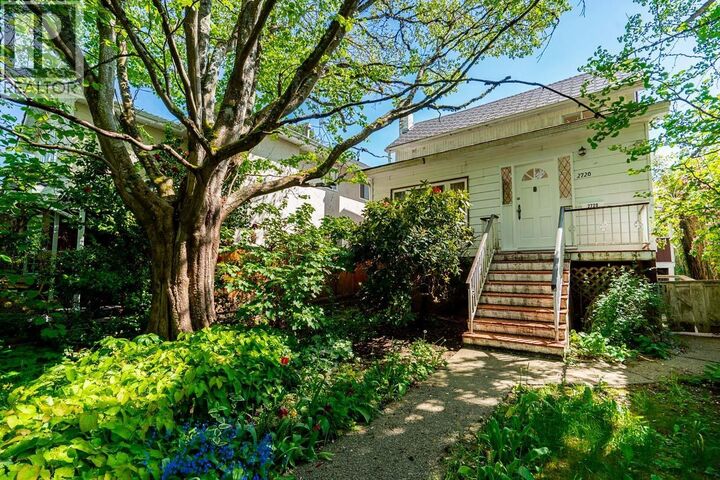 Photo de la propriété:  2720 West 24th Avenue  BC V6L 1R1 