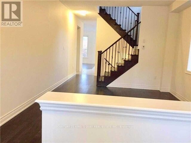 Property Photo:  26 Festival Court  ON L9N 0N8 