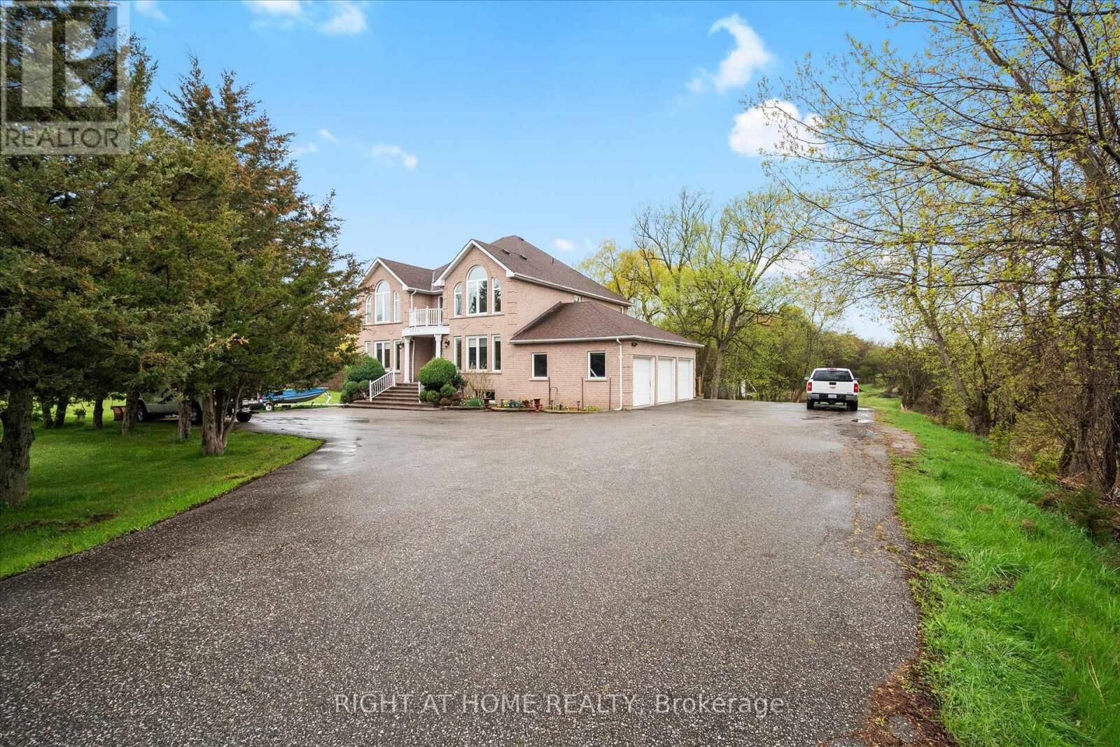 Property Photo:  5730 Halls Road North  ON L1M 1S3 