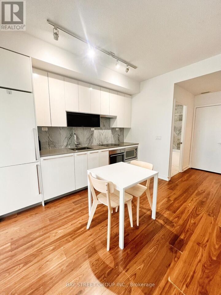 Property Photo:  115 McMahon Drive 3507  ON M2K 0E3 