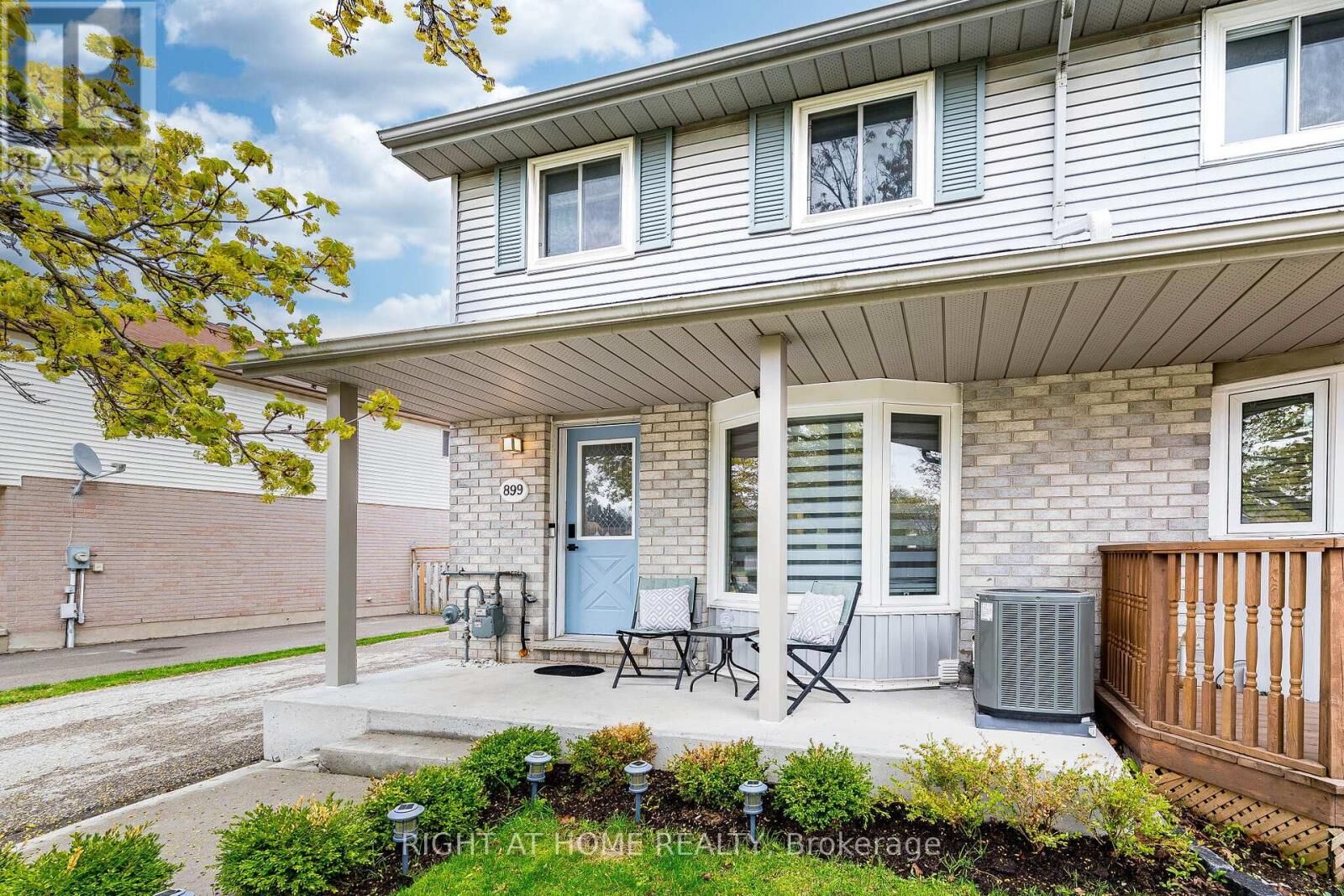 Property Photo:  899 Elgin Street North  ON N1R 8C4 