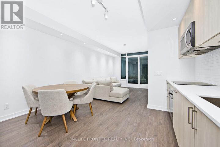Property Photo:  1928 West Lakeshore Boulevard 3603  ON M6S 0B1 