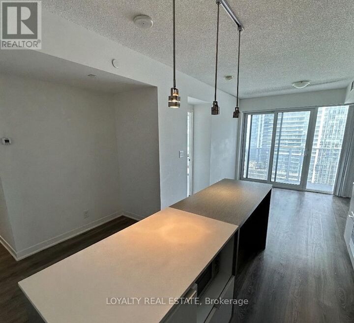 Property Photo:  88 Harbour Street 1205  ON M5J 1B7 