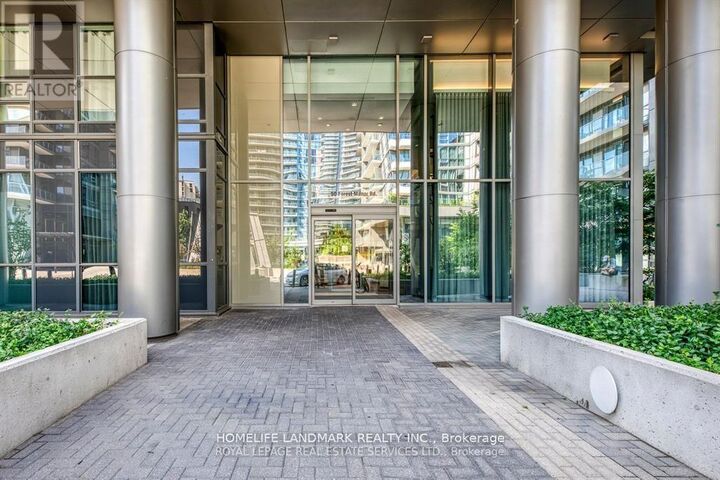 Property Photo:  50 Forest Manor Road 313  ON M2J 0E3 
