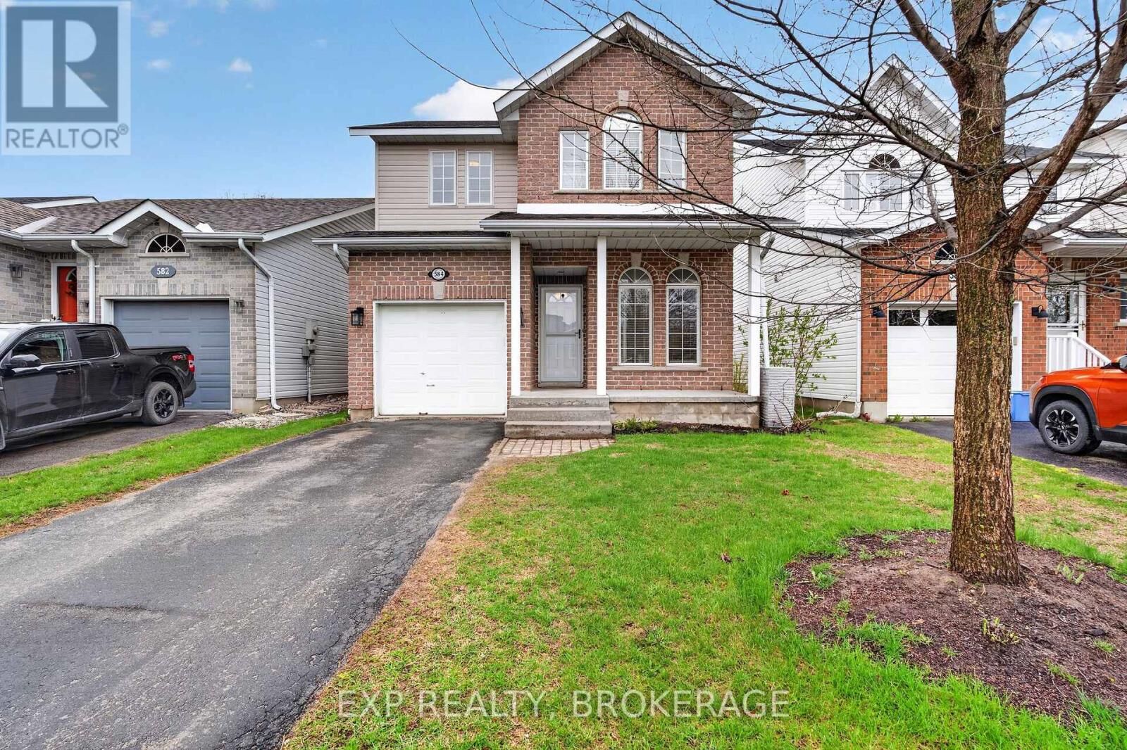 Property Photo:  584 Freeman Crescent  ON K7K 7H6 