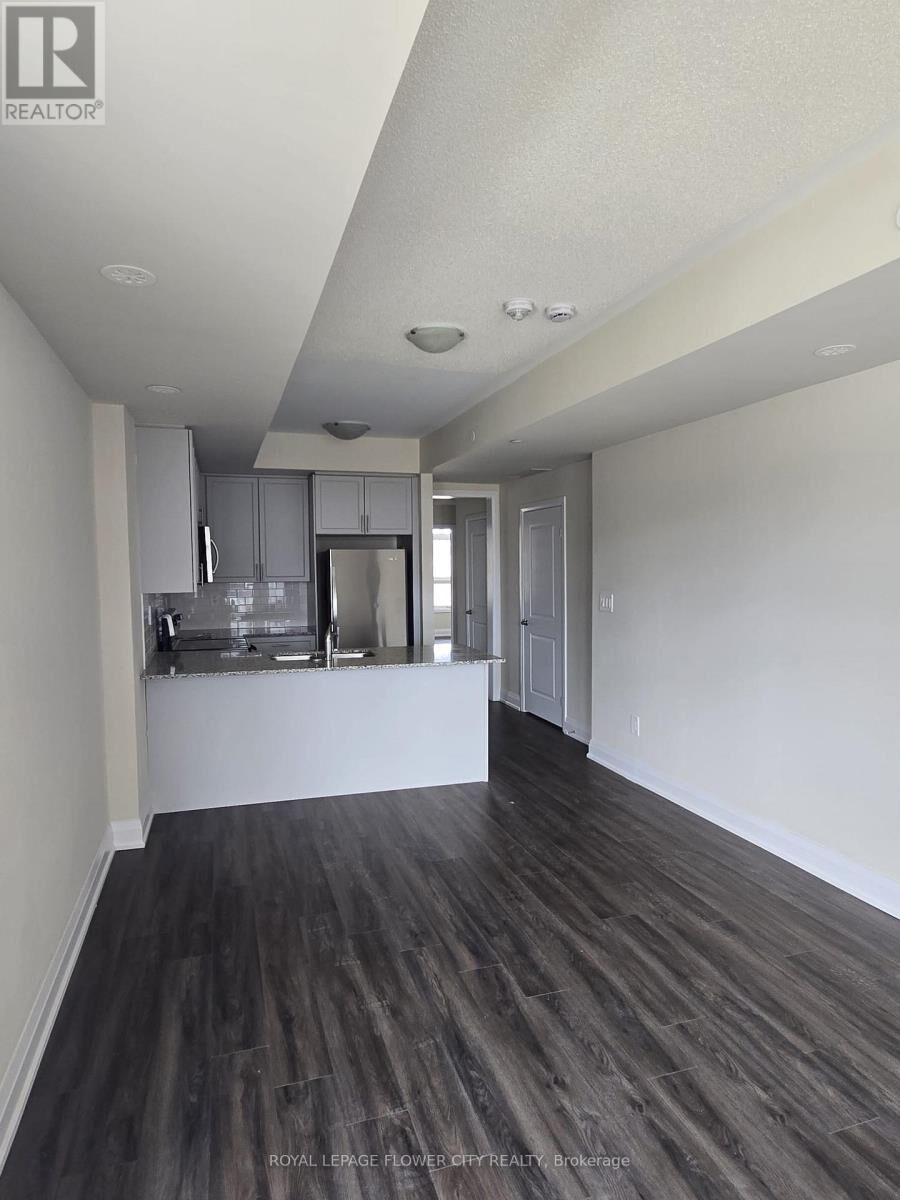 Property Photo:  1573 Rose Way 101  ON L9E 1N4 