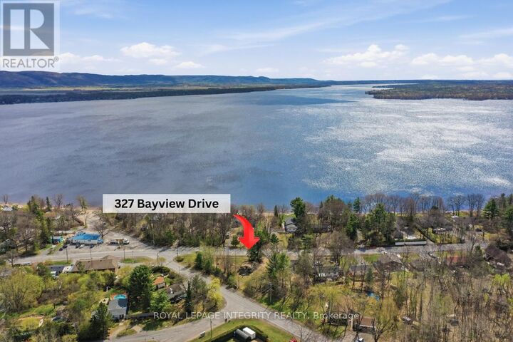 Property Photo:  327 Bayview Drive  ON K0A 3M0 