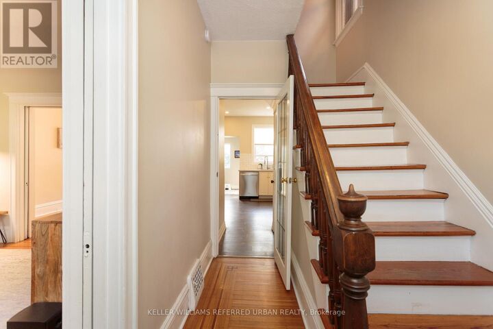 Property Photo:  122 Kent Street  ON L8P 3Z3 