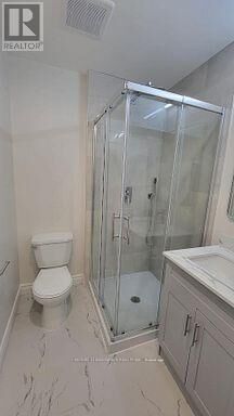 Property Photo:  83 Thickson Road North  ON L1N 8W8 