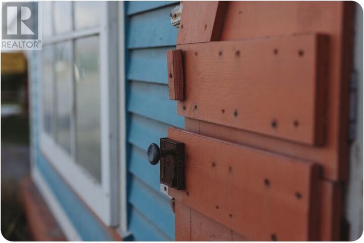 Property Photo:  122 Main Street  NL A0G 4M0 