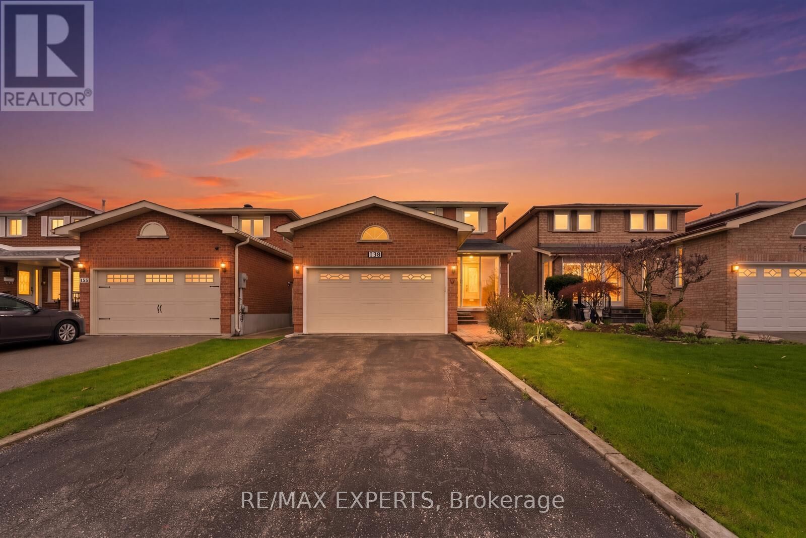 Property Photo:  128 Kaiser Drive  ON L4L 3V4 