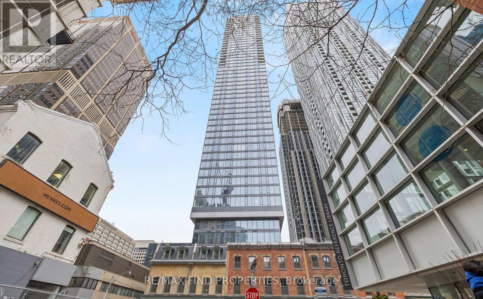 Property Photo:  8 Cumberland Street 501  ON M4W 0B6 