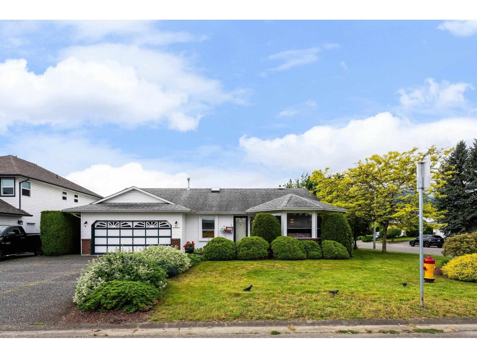 Property Photo:  44954 Bedford Place  BC V2R 3C2 