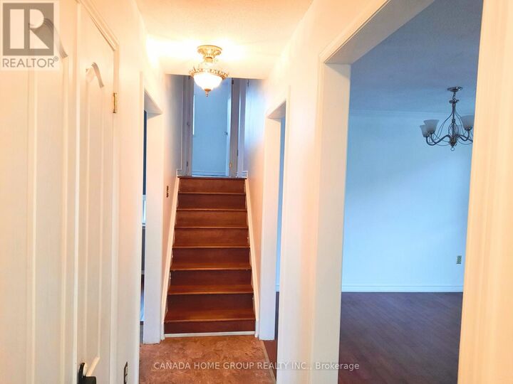 Property Photo:  48 Pae Drive  ON L4N 7N8 