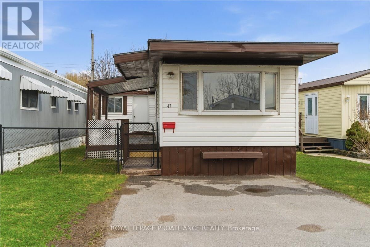 Property Photo:  311 Dundas Street East 47  ON K8V 3E5 
