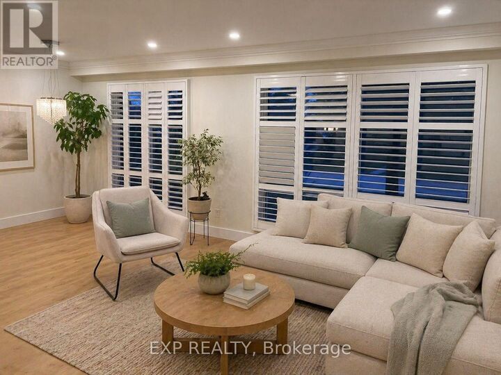 Property Photo:  27 Wexford Boulevard  ON M1R 1K9 