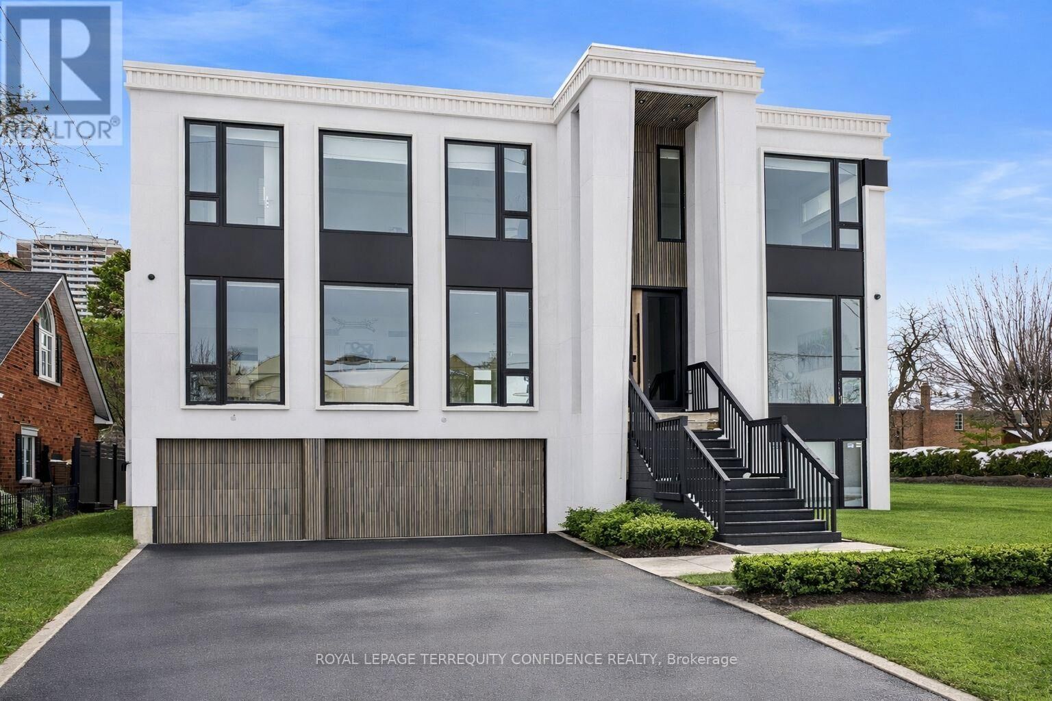Property Photo:  85 Crestwood Road  ON L4J 1A4 
